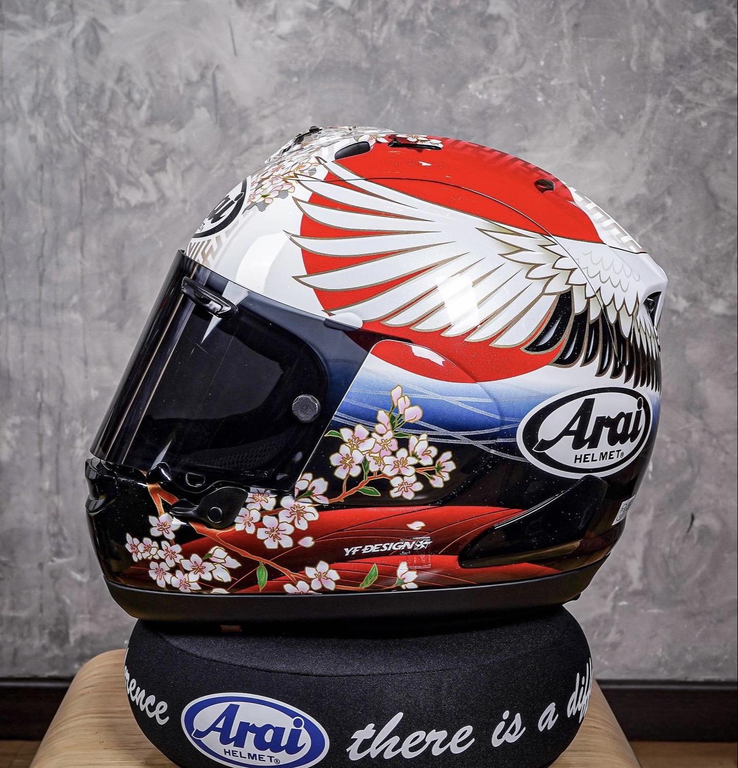 arai-rx7x仙鹤日式的外套鸟儿展开翅膀装饰头盔的左右两侧