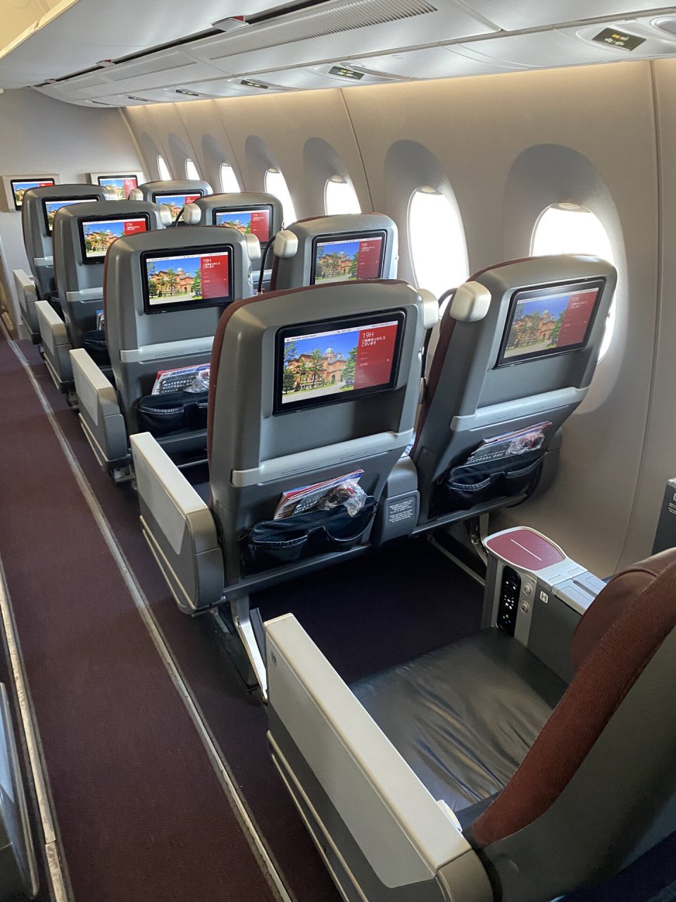 真的可以排名前五 今天来日本航空打卡,空客359的机型,商务舱8个座位