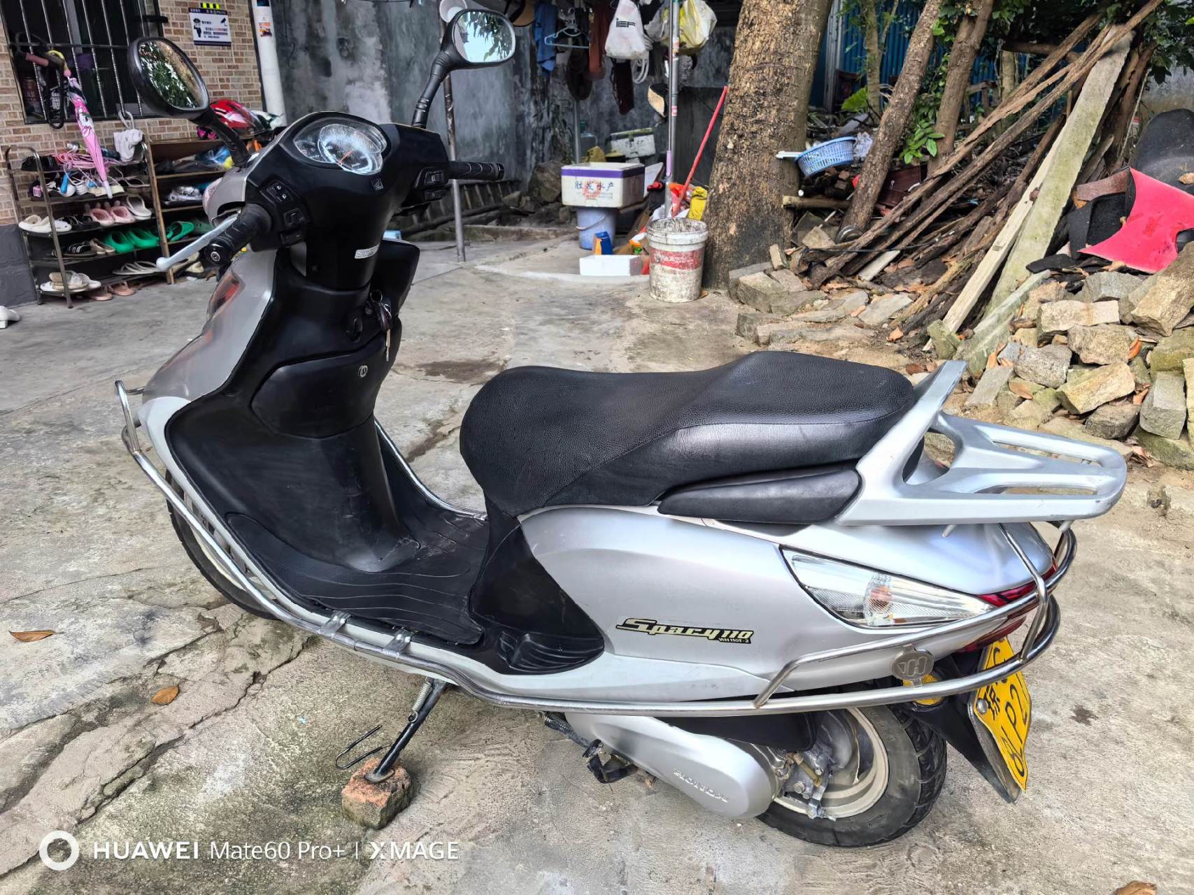 五羊本田电喷优悦110,发动机无拆无修,原版原漆,一手户, 表显:2万4千