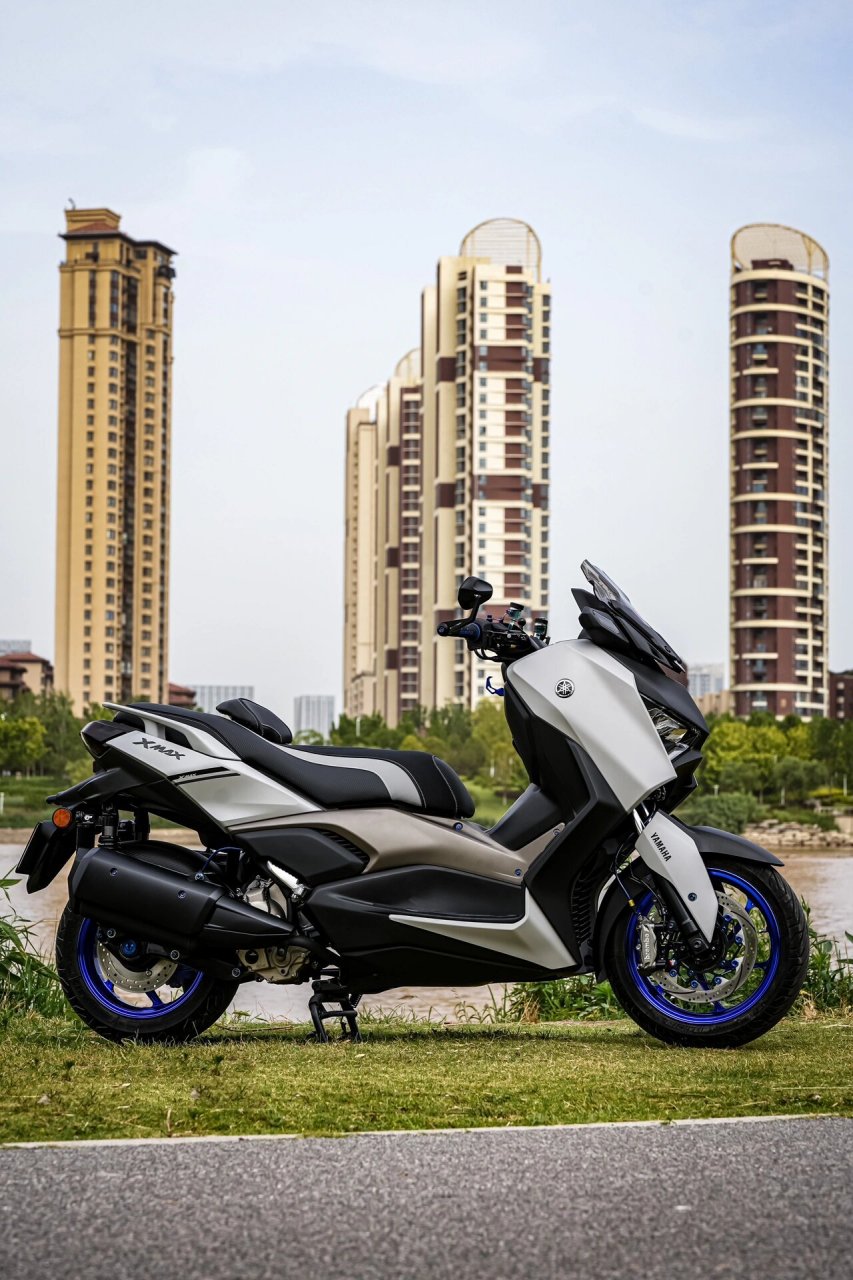 雅马哈xmax 300