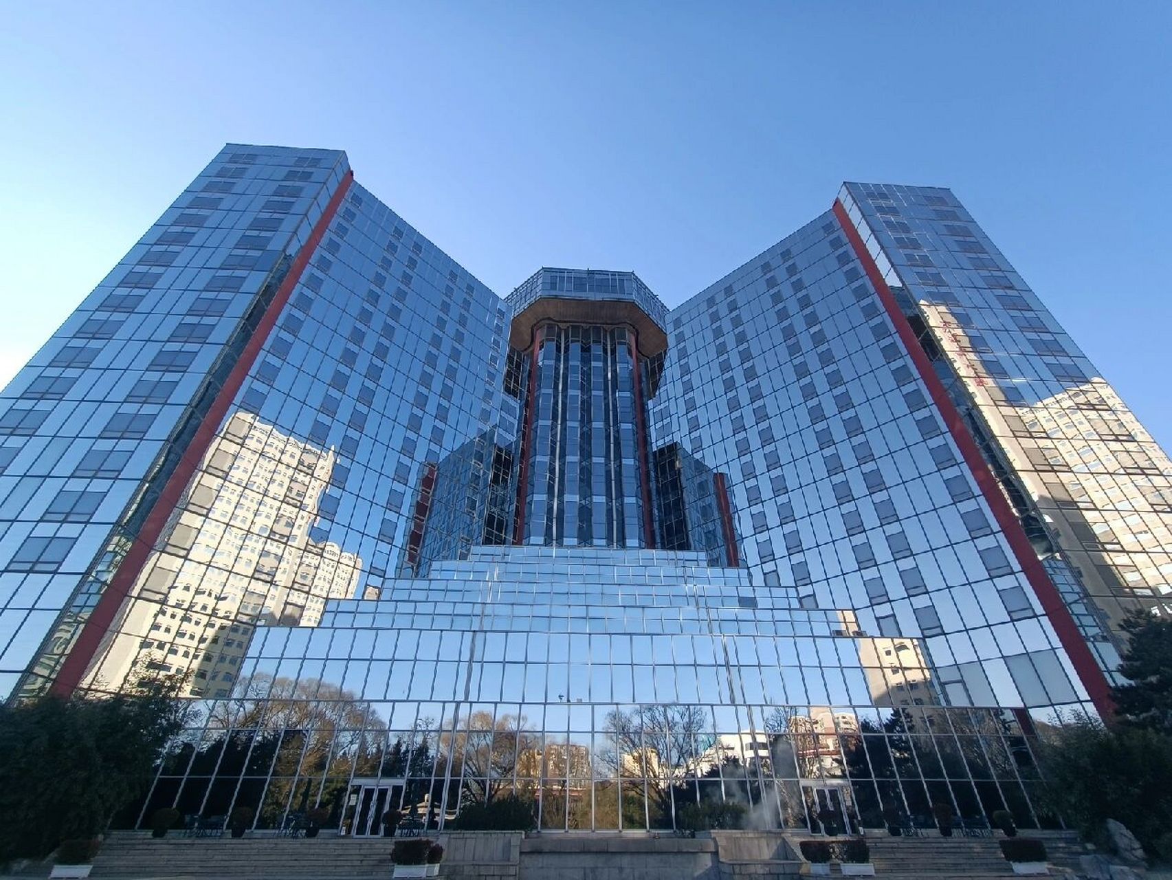 北京长城饭店 国内五星酒店的老大哥 北京长城酒店1983年开业,从我小