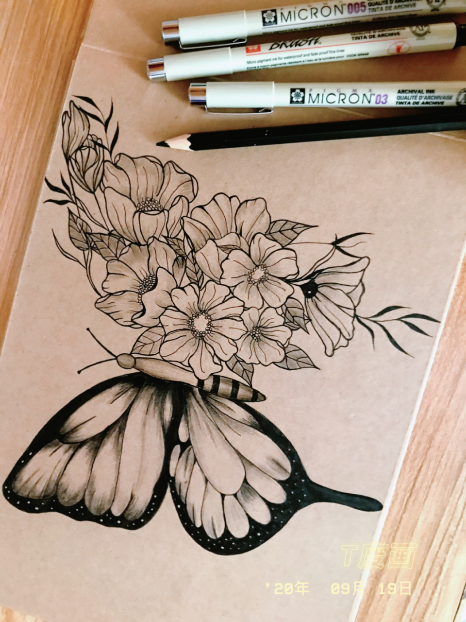 针管笔黑白装饰画临摹 花蝴蝶03步骤图分享 9月份孕晚期坚持的一天