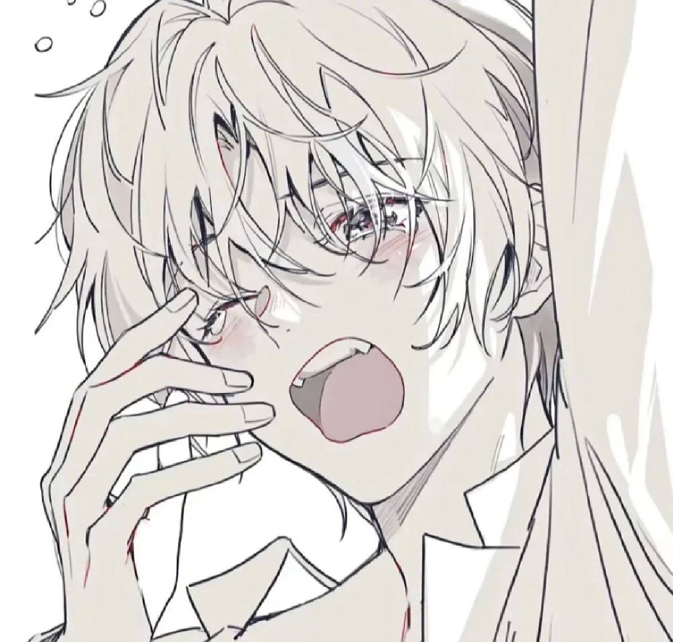 受里受气(可爱)的男生头像 他是我的,都别跟姐抢