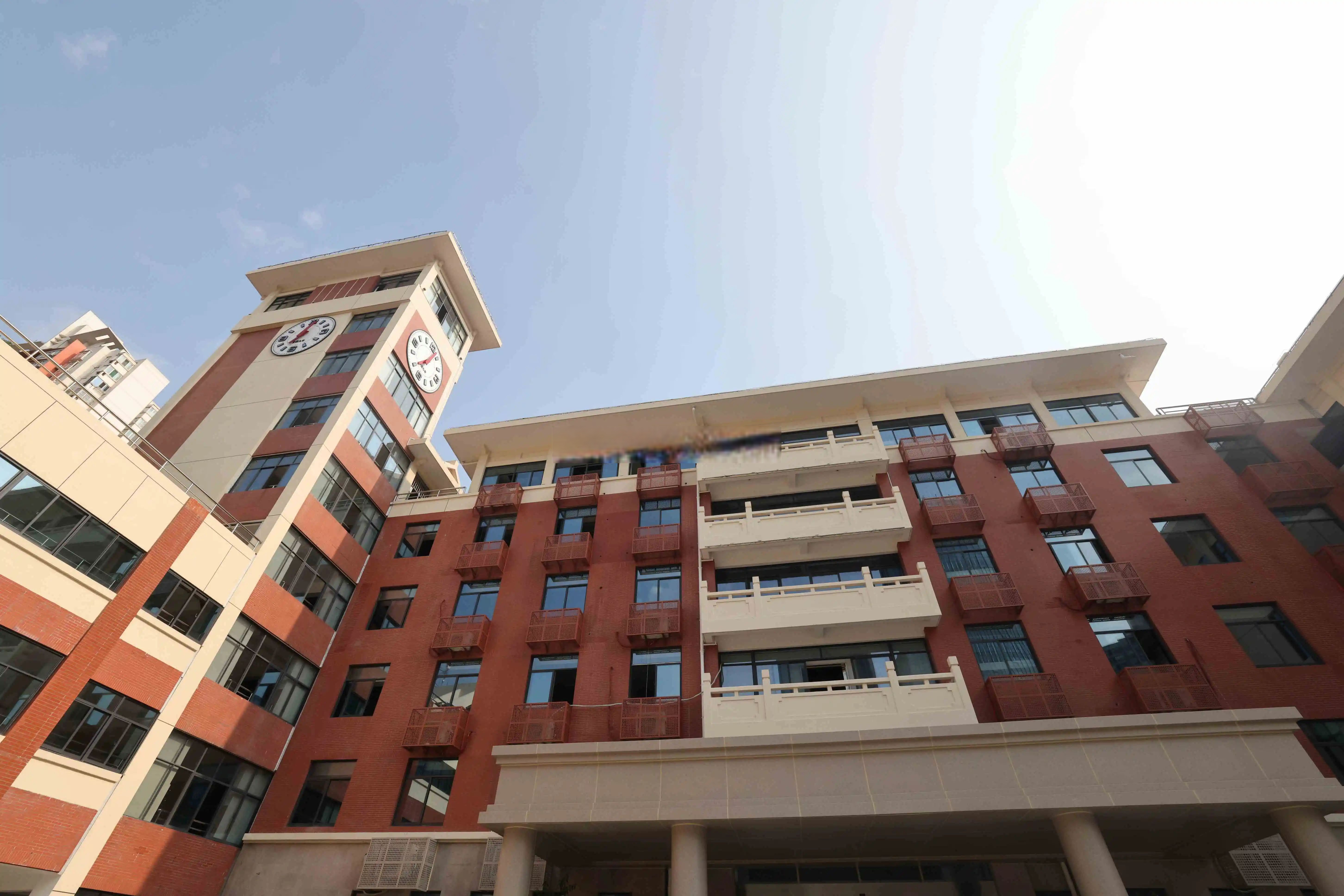 合肥市第九中学四牌楼校区校舍维修改造项目正式完成竣工验收,今秋9月