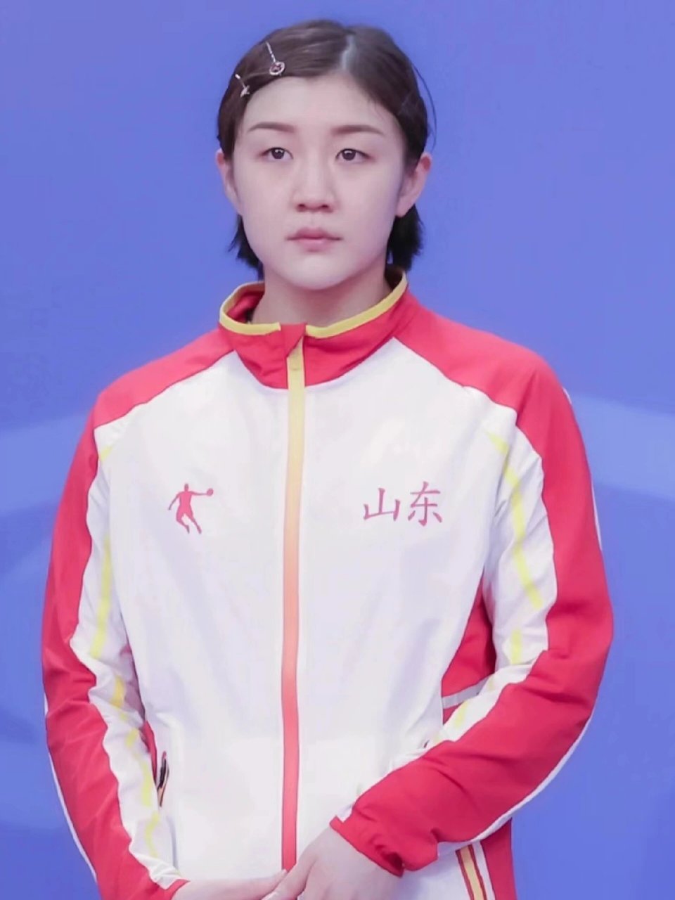 1999年,陈梦开始跟着教练吴乃蝉练习打乒乓球