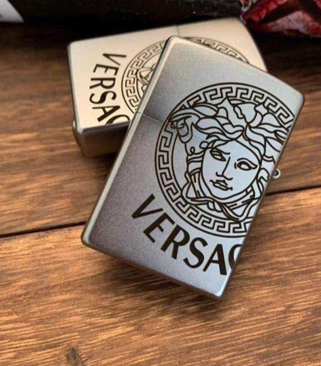 适合送男孩子的礼物97 97zippo x versace/范思哲联名美杜莎打