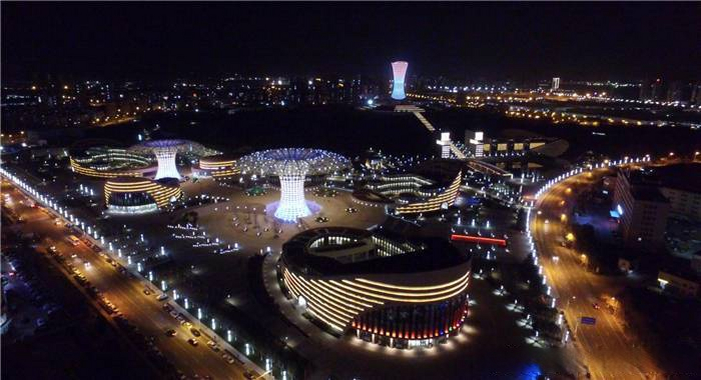 福莱山公园位于烟台开发区,项目总占地面积975亩,主要由图书馆,档案馆