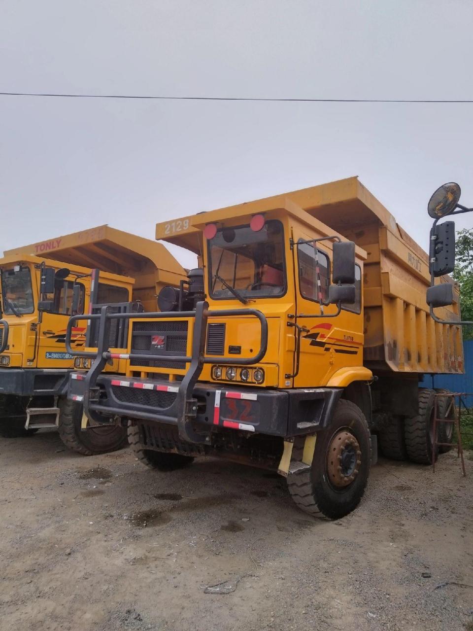 同力重工875d  480马力矿山宽体车 自卸车