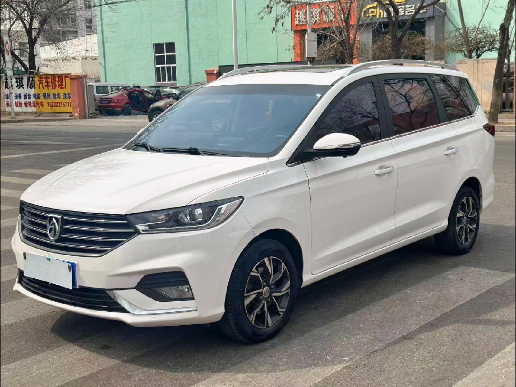 2018年宝骏320,自动1.