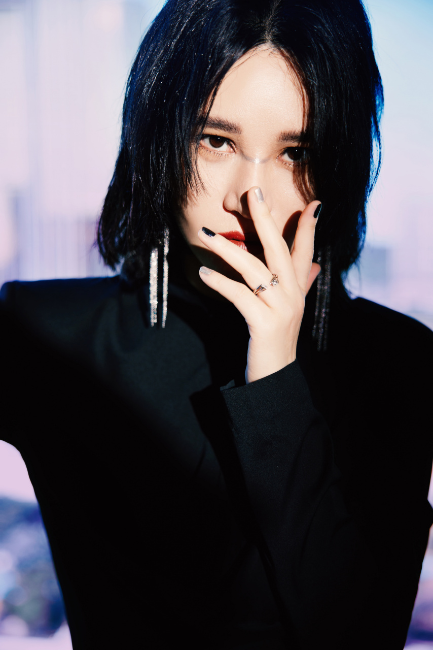 尚雯婕#腾讯音乐娱乐盛典# 引君入梦,随心所爱,用真诚唱响舞台,用