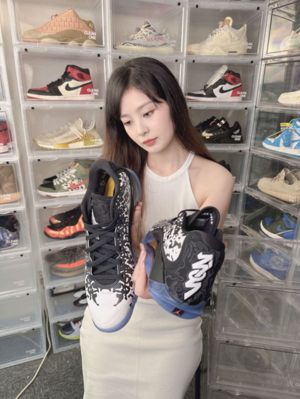 今天给大家带来的是,「胖虎」锡安的第三代个人签名战靴 jordan zion