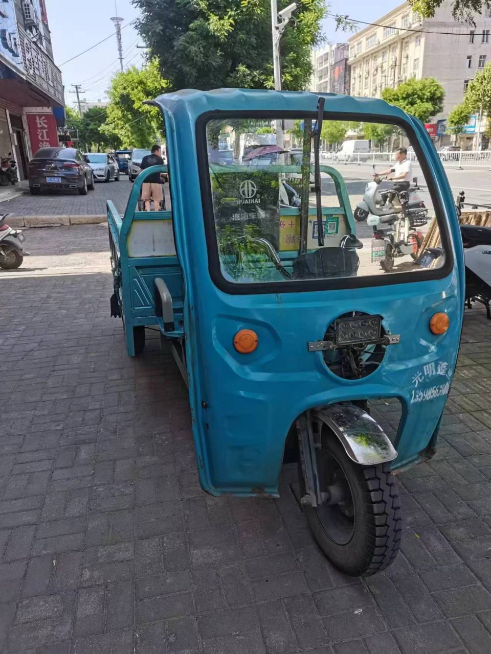淮海大锂电三轮车九成新,货斗1.35宽   2.