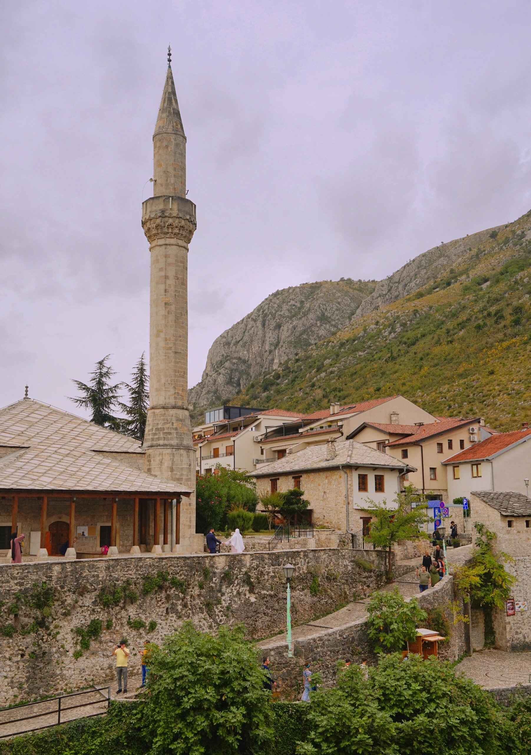 波黑世遗一一莫斯塔尔老桥 莫斯塔尔老桥是波黑的一座16世纪的桥梁