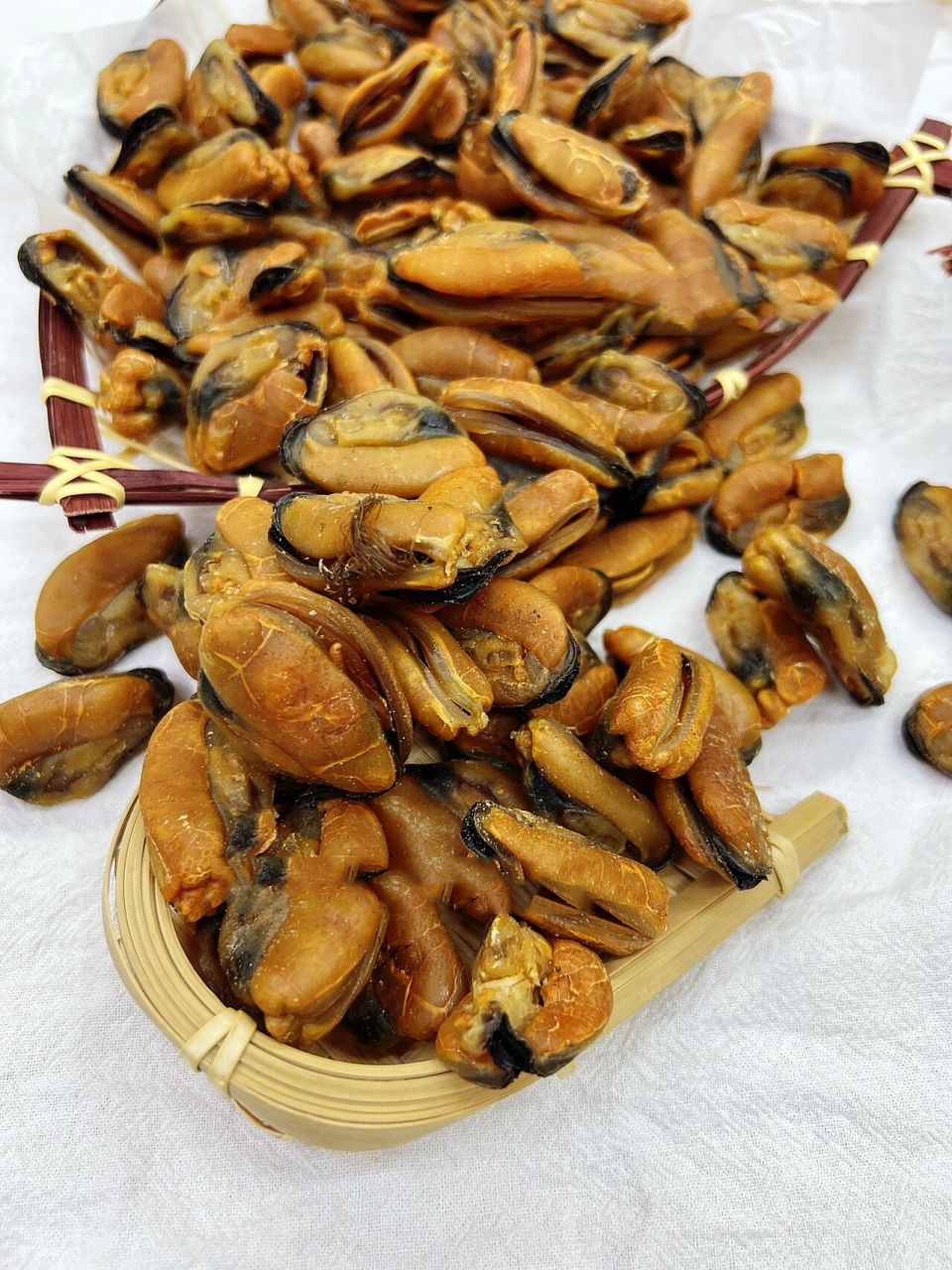 海产干货·淡菜·贻贝肉·壳菜·青口 淡菜是贻贝科动物的贝肉,也叫