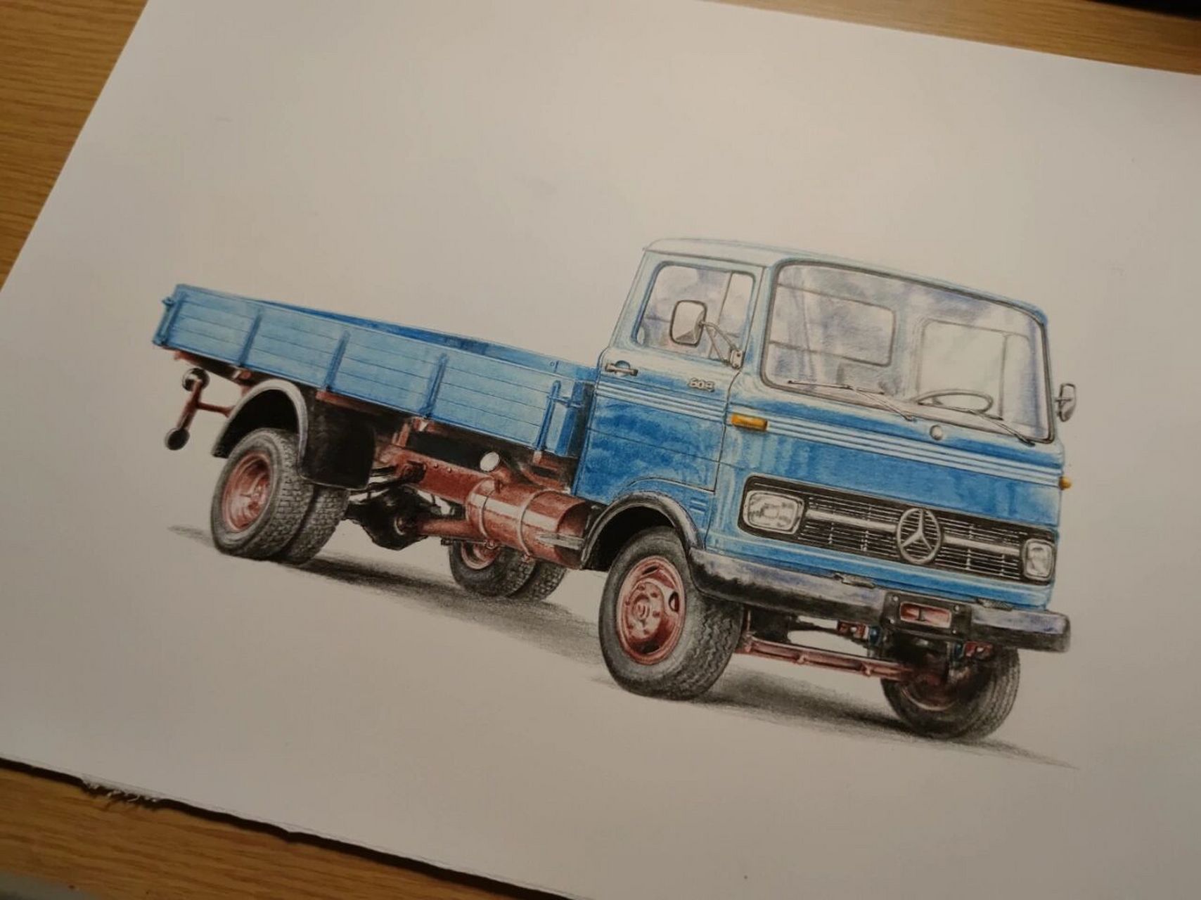 我的第一幅彩铅手绘——老式奔驰卡车 我的第一幅彩铅手绘及其过程图.