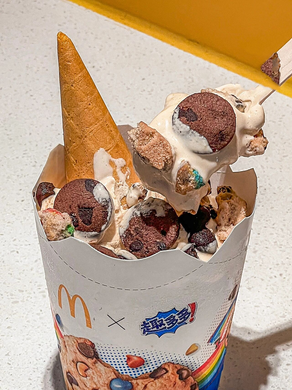 m记新品6015趣多多巧克力麻薯的麦旋风太绝 啊啊啊啊啊啊又提前吃