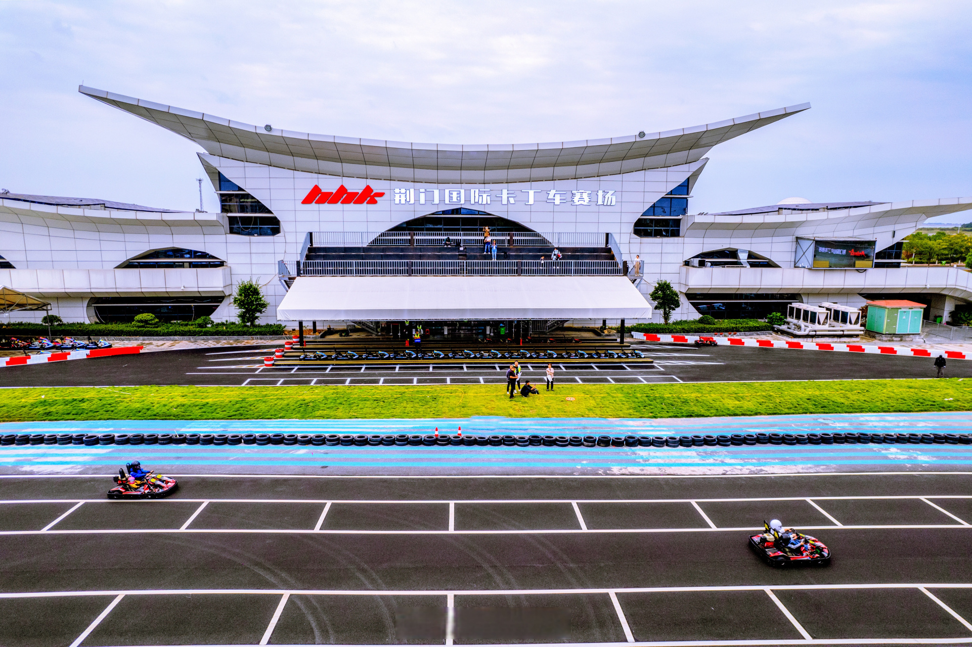 在荆门,感受一段速度与激情共享的运动时光, 打卡荆门国际卡丁车赛场.