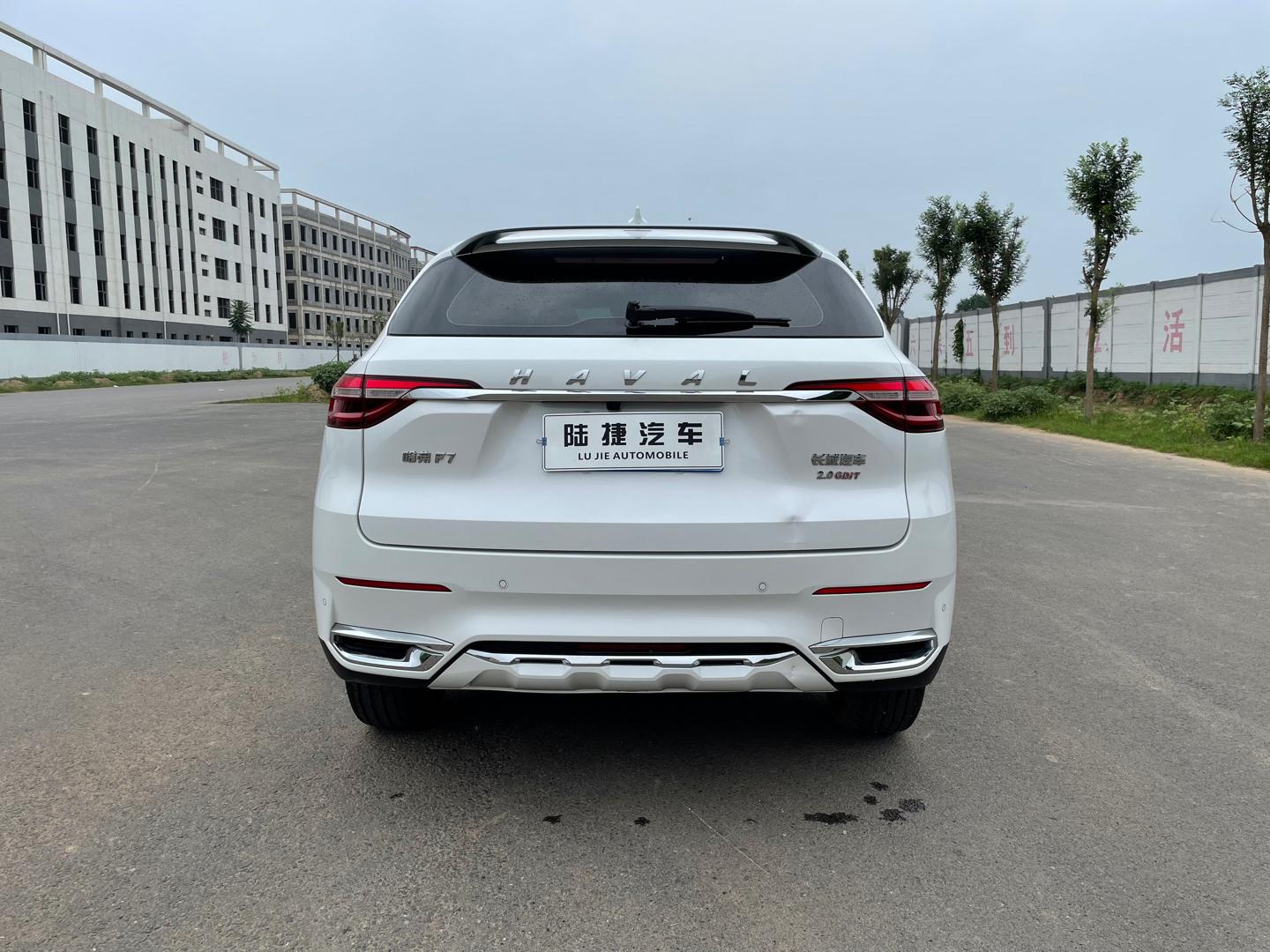 0 t四驱最顶配.2018年底,哈弗f7!2.0t!四驱i悦版!裸车14.9万那款!