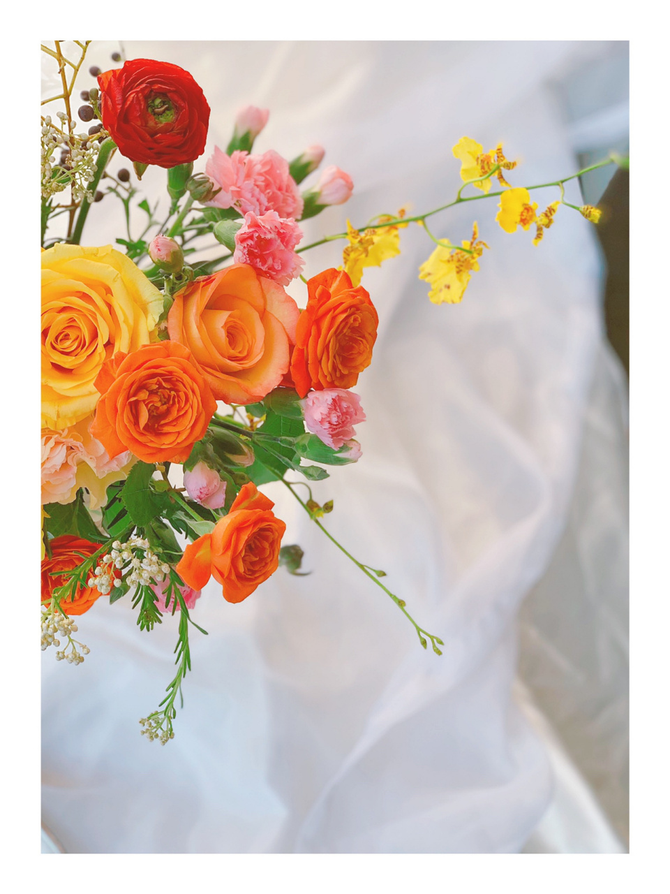 阳光活力朝气满满的橘色系花艺 98 花材给大家列一下: 金辉(橘色