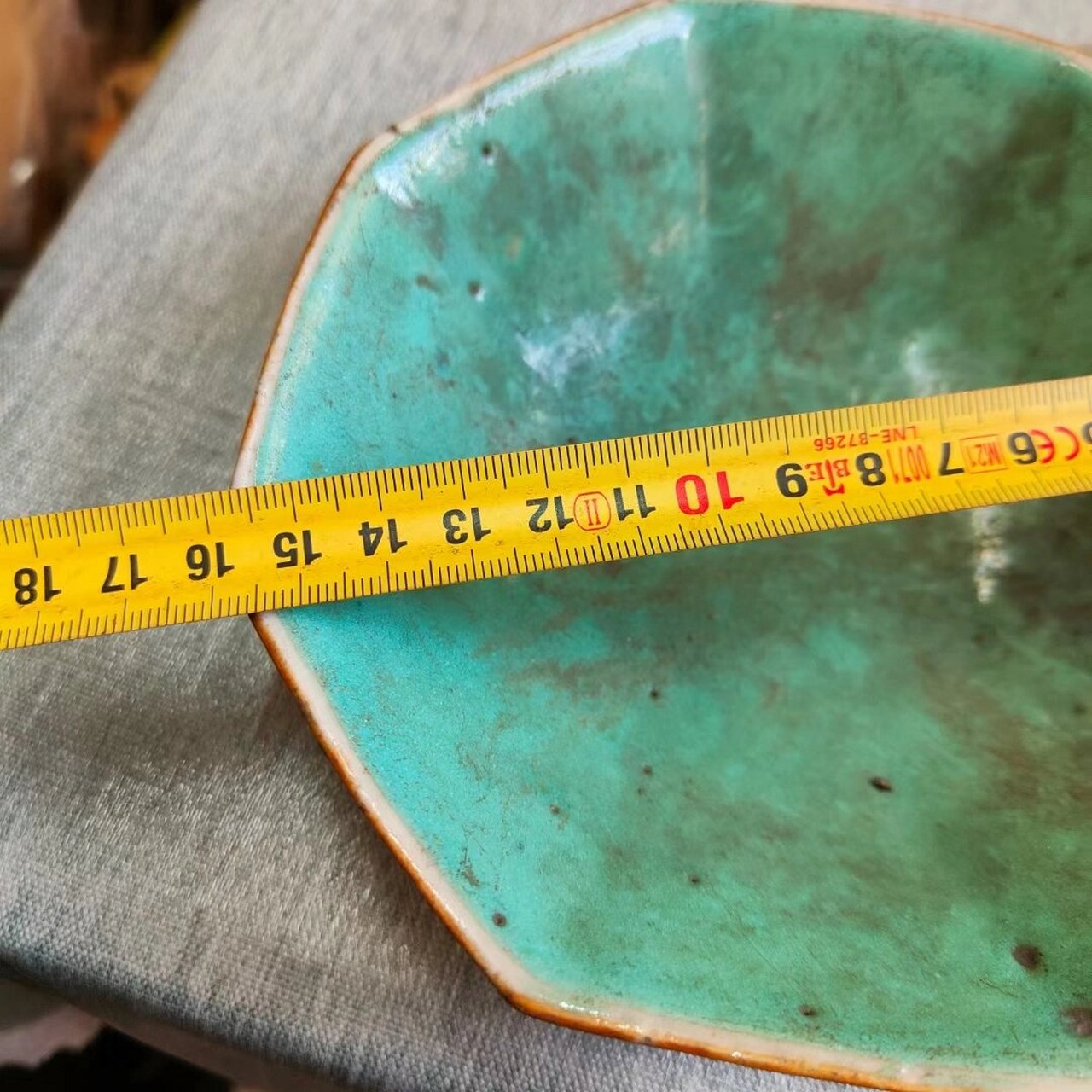 清代粉彩八角碗,冲线瑕疵,150包邮