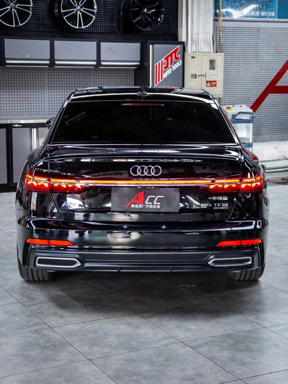 霍希款贯穿尾灯 这才是完美版a6贯穿尾灯 ——来自北京【acc奥迪】