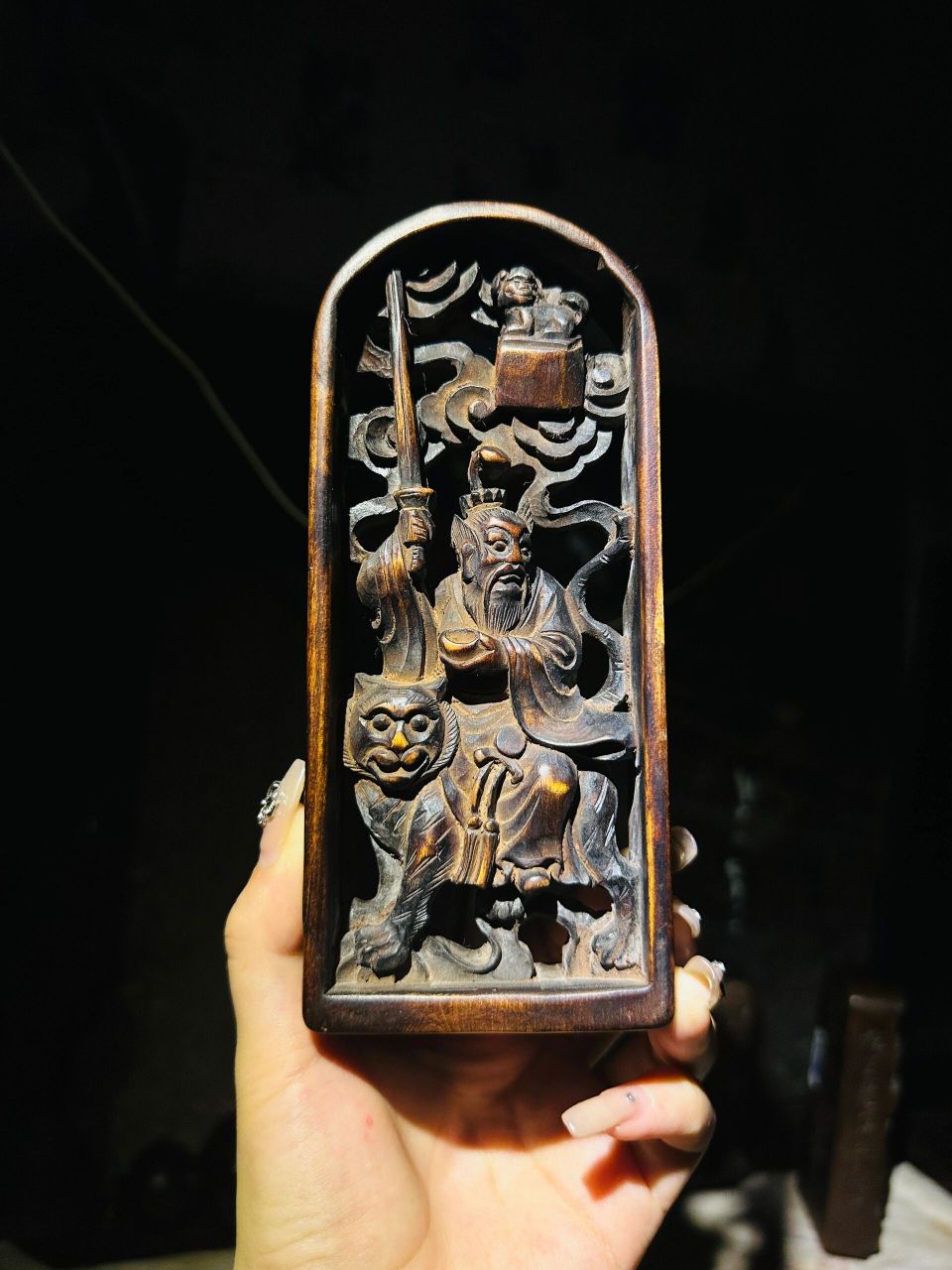 两百多年前镂空的道家张天师令牌,值多少