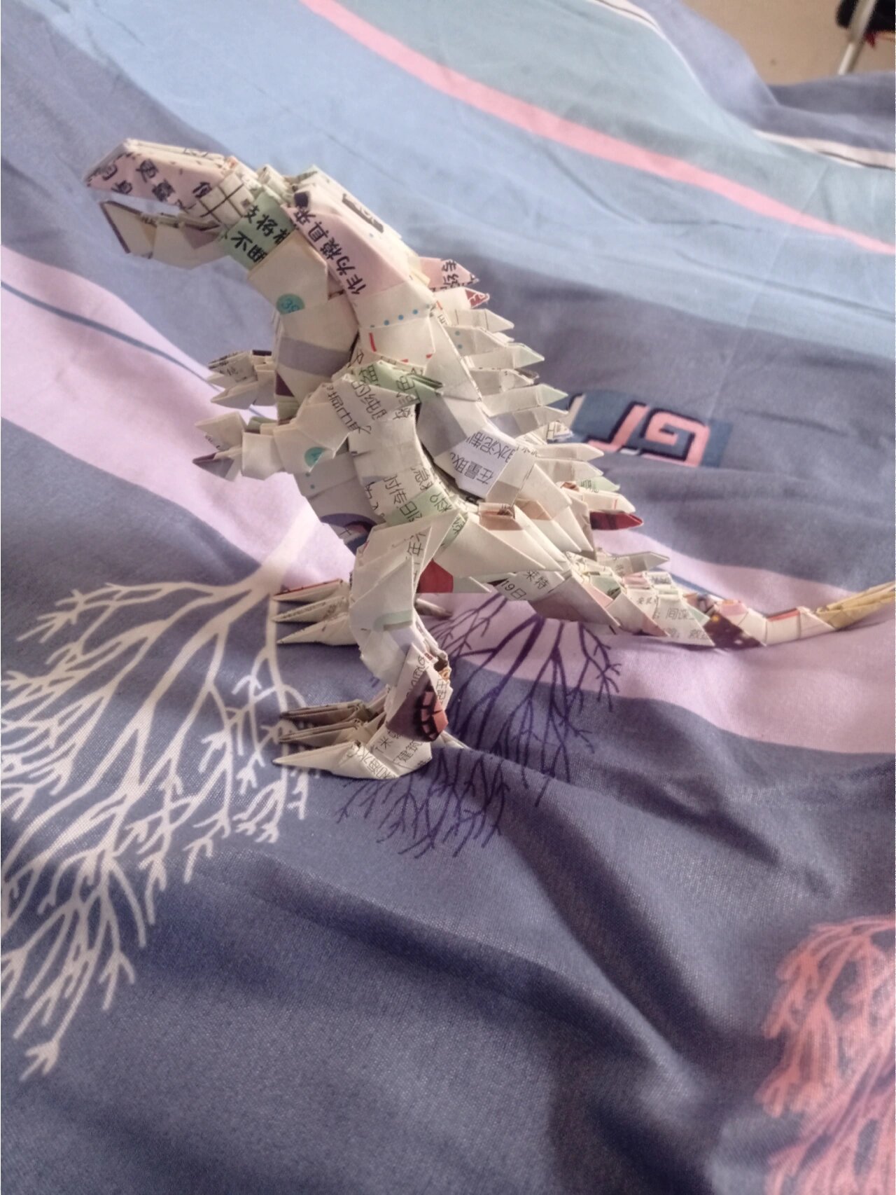 折纸哥斯拉