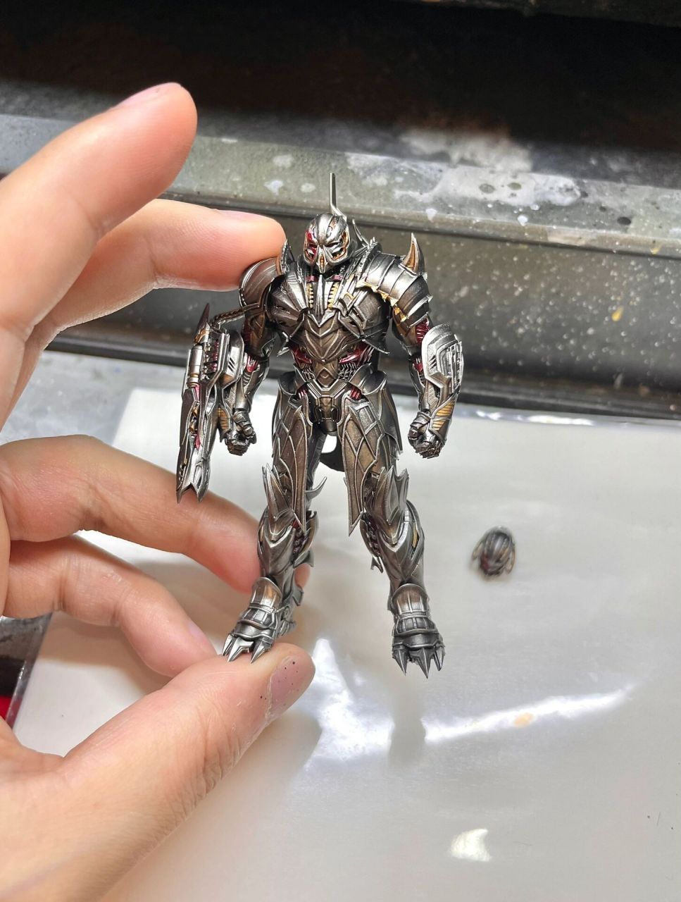 超迷你精致骑士威震天可替换头雕武器 最后的面罩头雕完成了 磁吸可