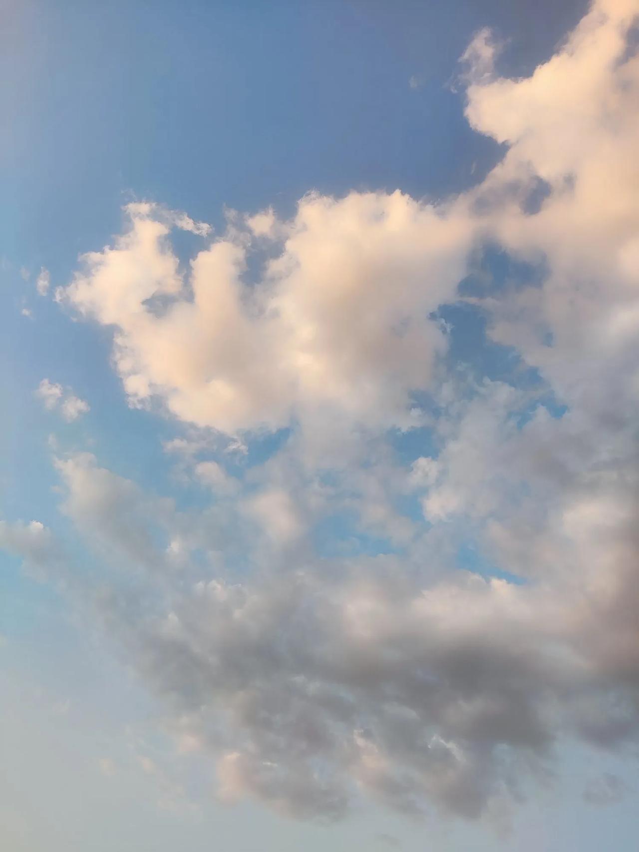 情侣分手时保持清醒的思考:  1.