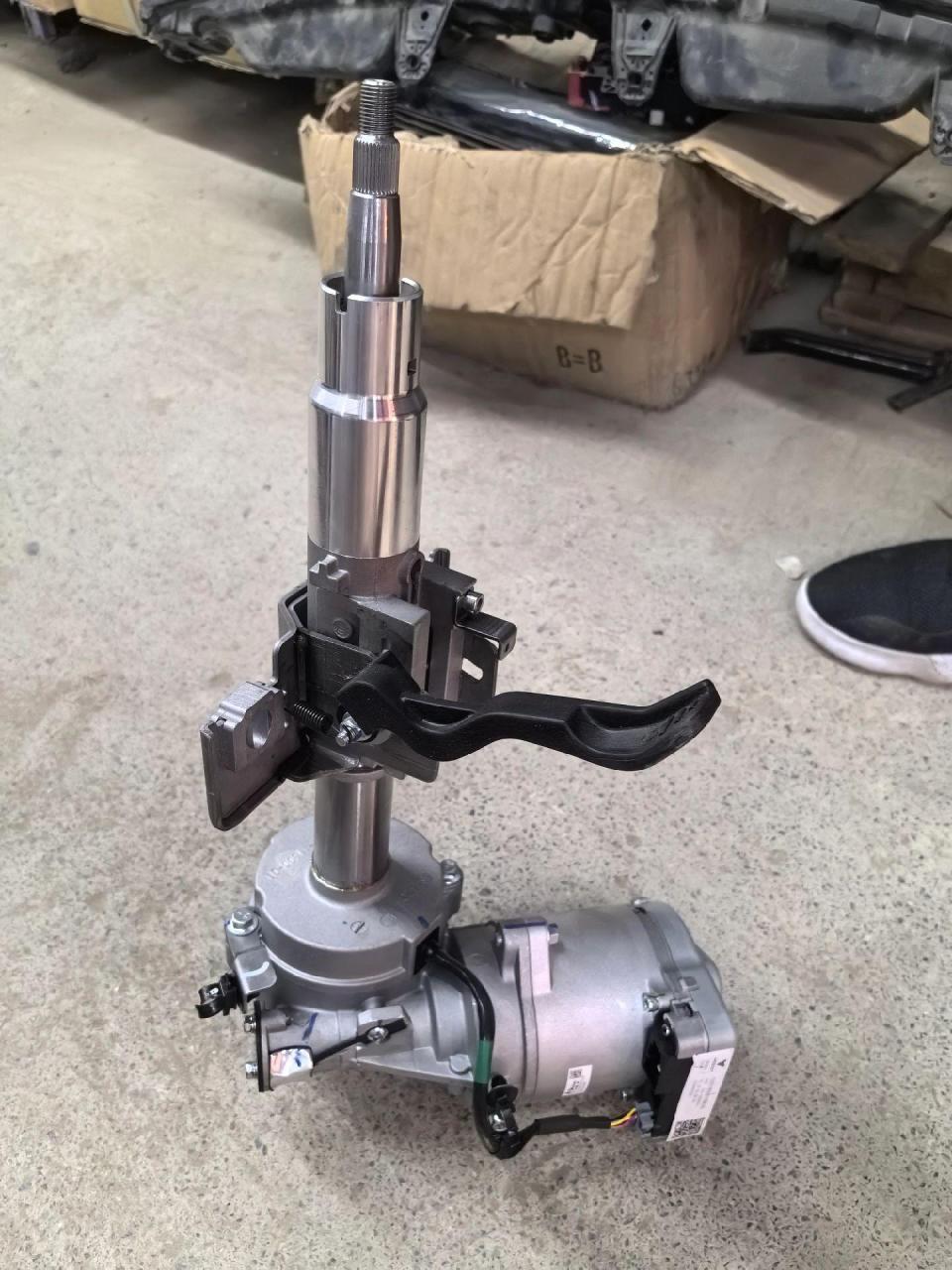 哪吒u转向管柱总成.