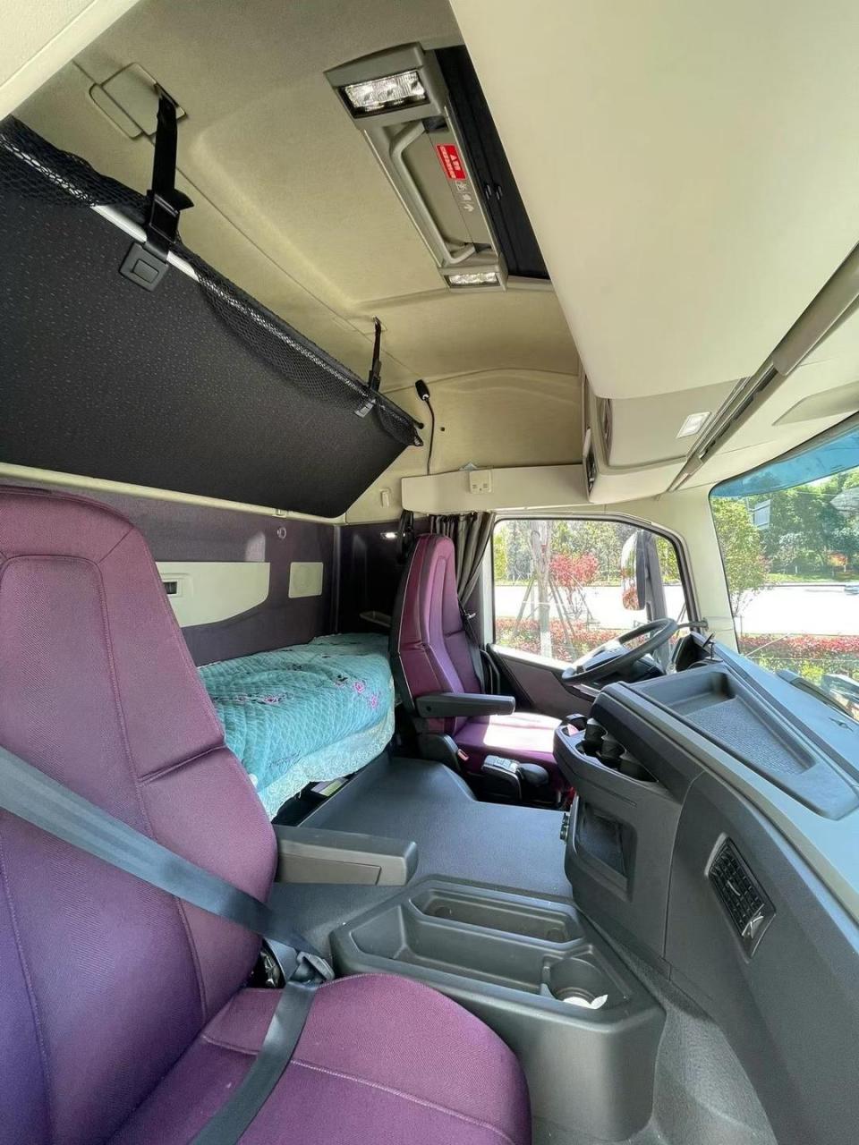 沃尔沃官方认证二手车 公路之神"沃尔沃卡车fm" 460马力 4×2  准新车