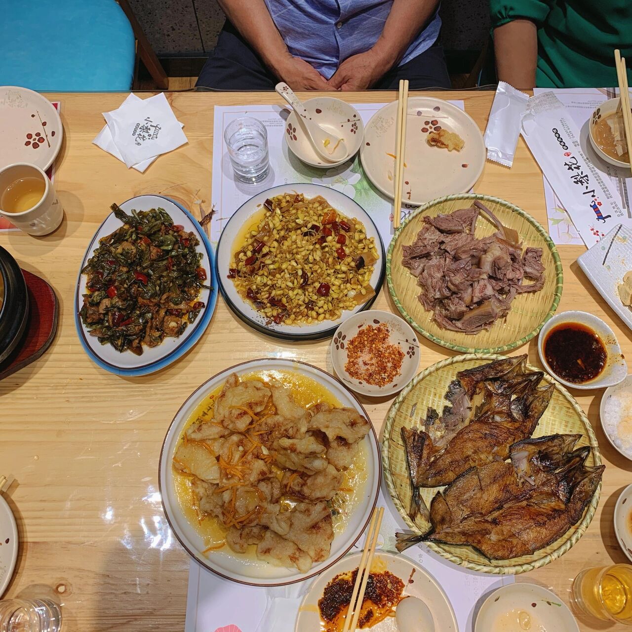 辉南县朝阳镇 | 小梨花朝族饭馆 04 今天吃了小梨花朝族饭馆 点了好