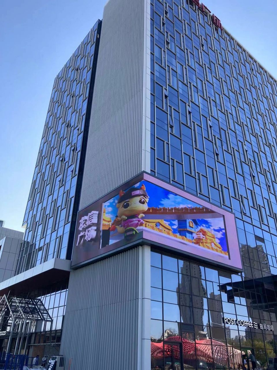 南通吃喝玩乐新地标——龙信广场 现如今的商业体基本都是集吃喝玩乐