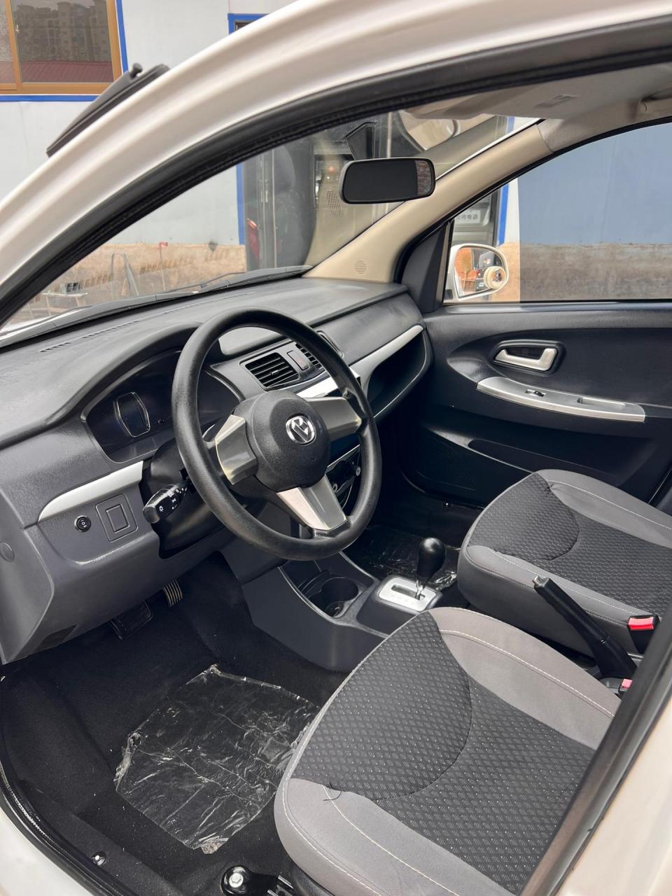 最新到店一台比德文v7 六块电池 72v 有电两用版,整成95成新 只跑了