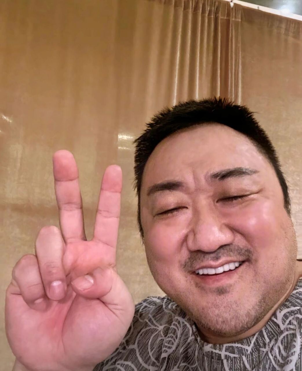 马东锡还你自信 家人们 用马哥头像 走自信人生啊 刘亦菲抱花我都没用