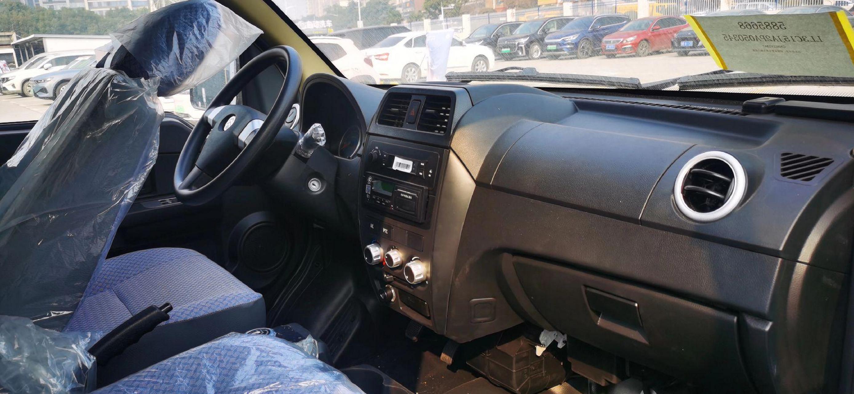 最后一台厦门金龙面包车5.