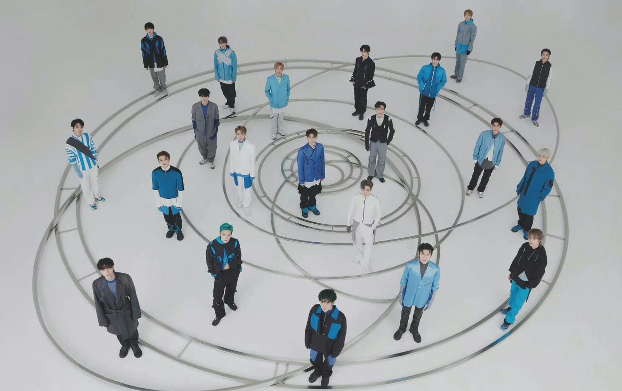 sm家艺人安利之nct总体篇～ 组合名:nct花名:划或者条出道日期:2016年