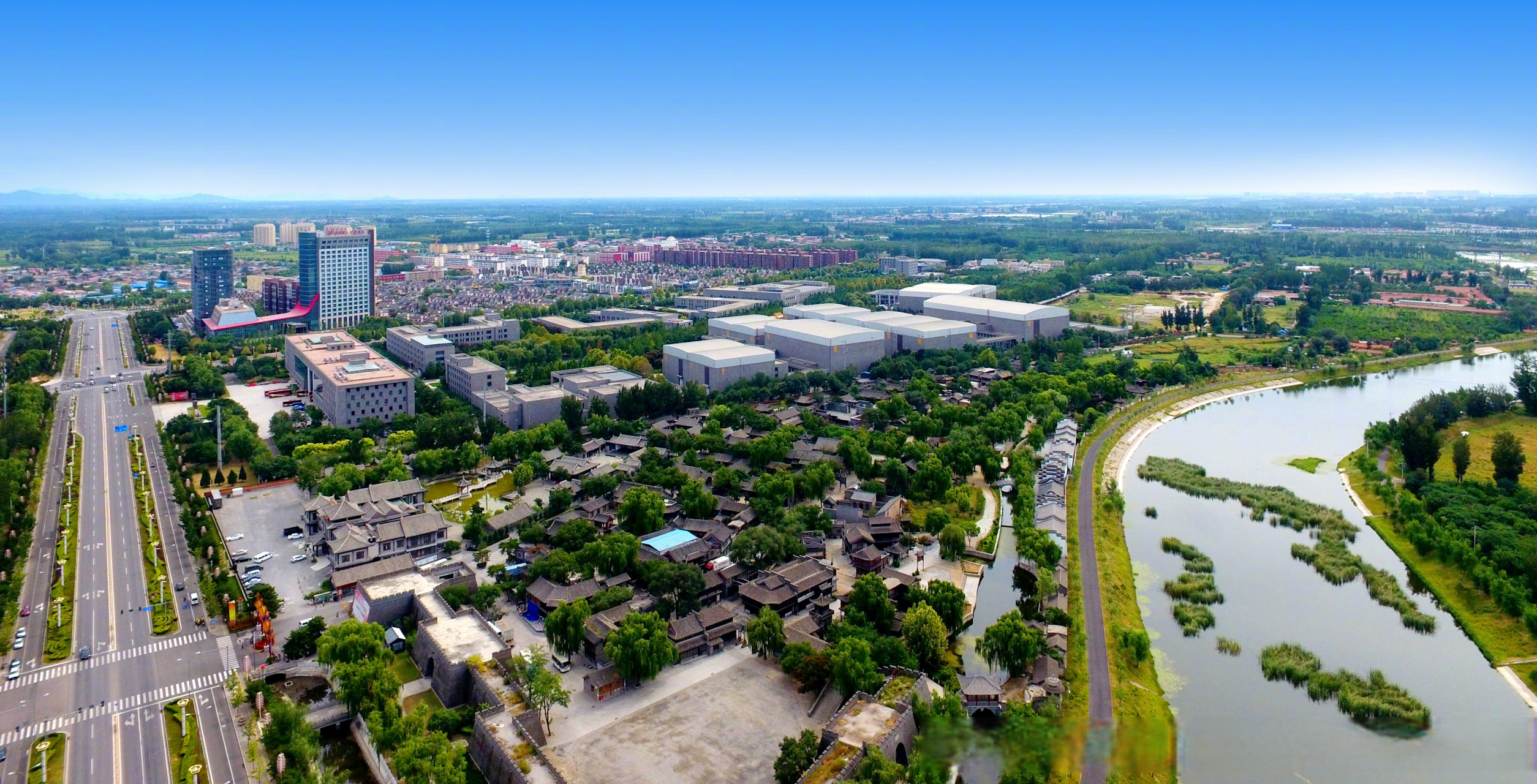 服务机制启动#怀柔的影视产业起步于1995年落户杨宋镇的飞腾影视城