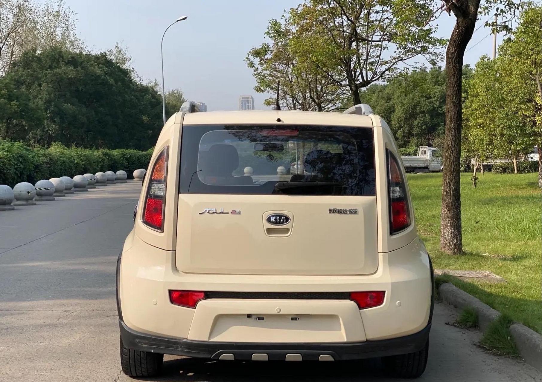 新到一台新手练手,城市代步小车,2012年东风悦达起亚—秀尔,1.