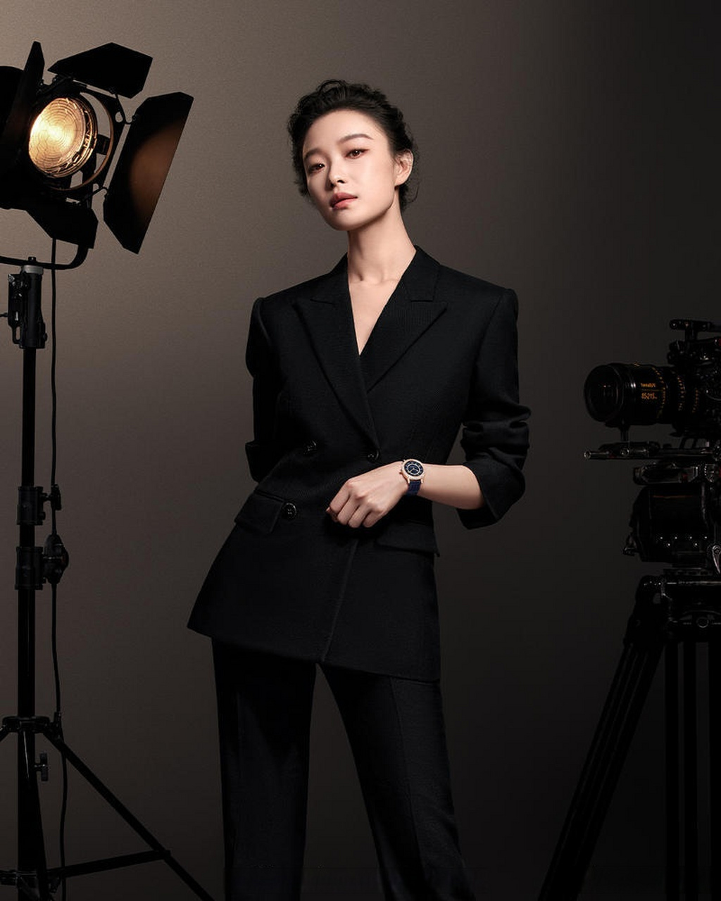 历峰集团旗下的国际腕表品牌积家近日宣布倪妮成为其全球代言人