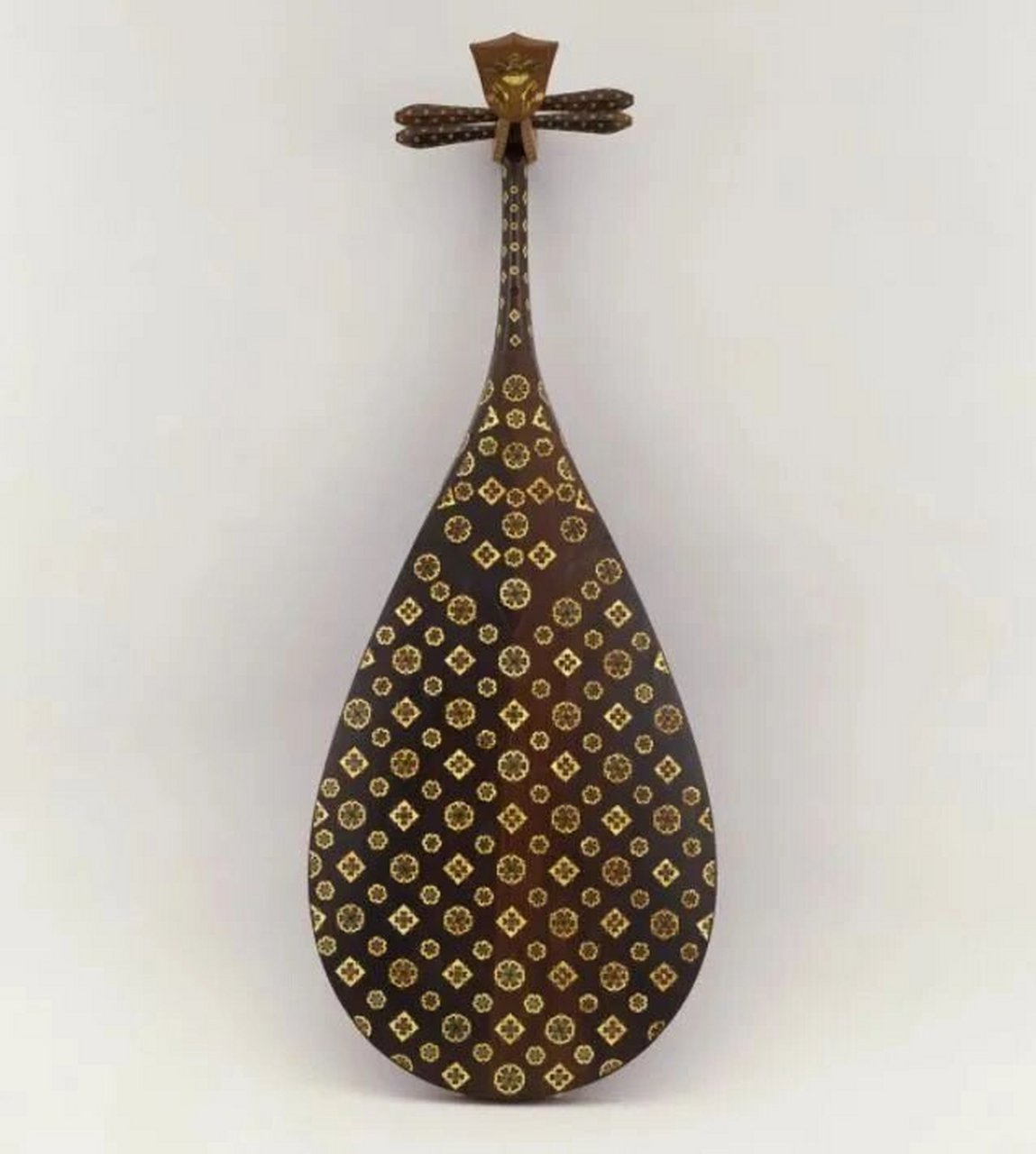 复原 唐代琵琶纹 图案| 复原正仓院的唐代紫檀木画槽琵琶背面的纹样