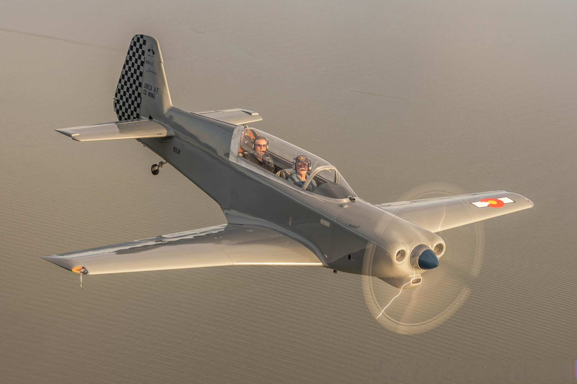 有点雅克战斗机感觉的车库自制飞机sperocco