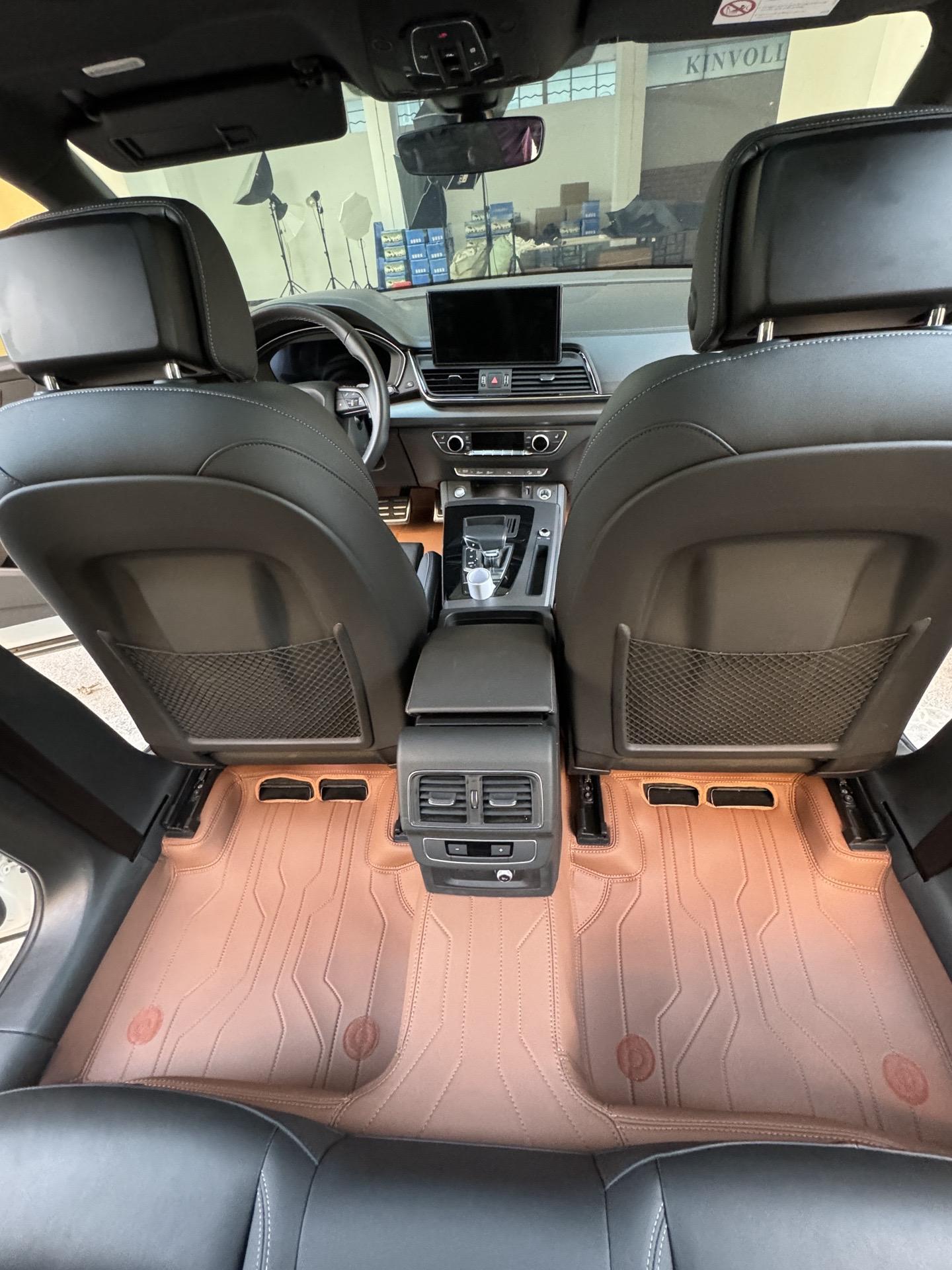 奥迪q5l升级360软包脚垫