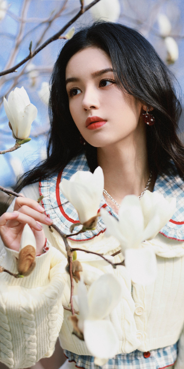 周也浪漫花间清新壁纸图集