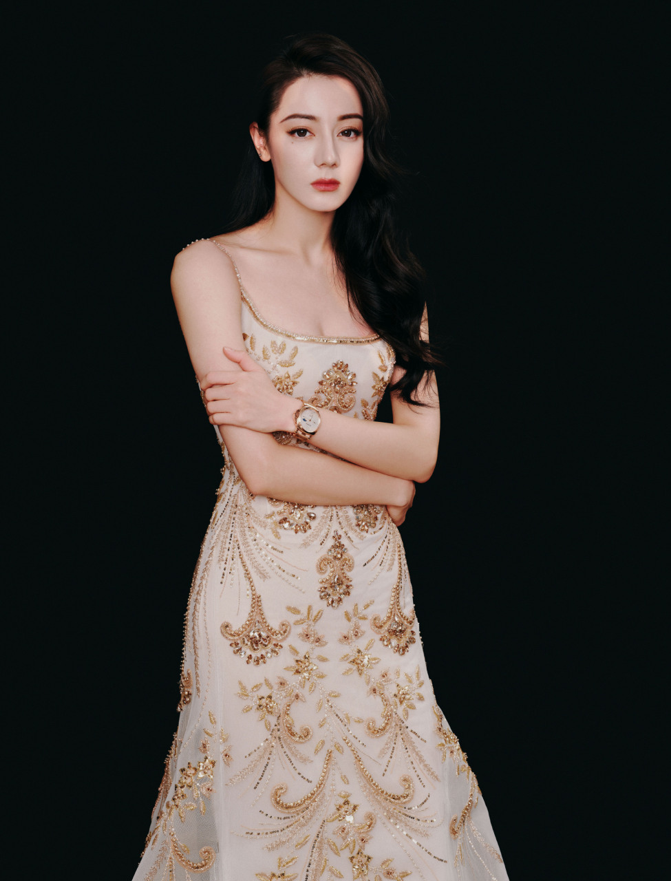 迪丽热巴写真精选:碎钻透纱裙