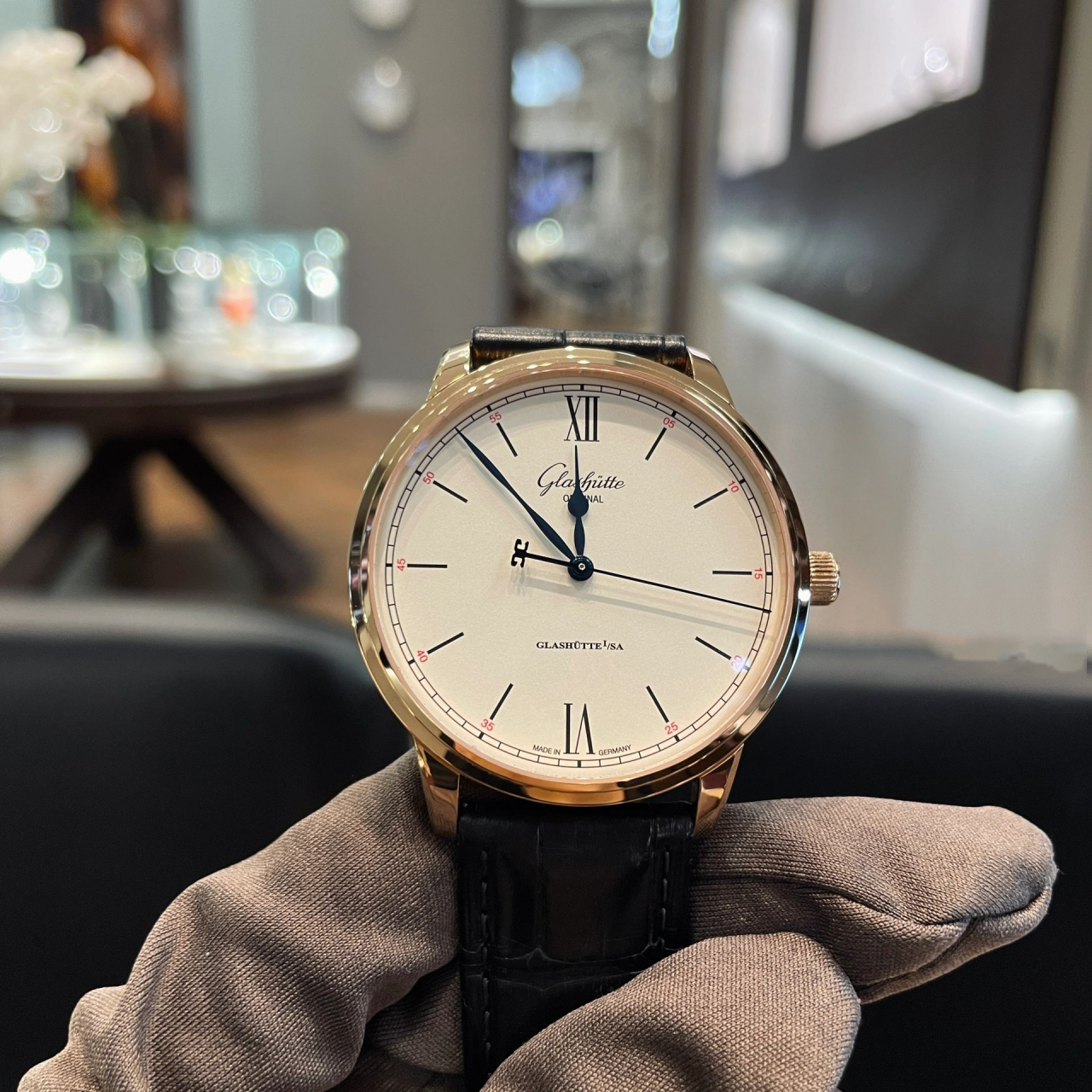 非凡使命|格拉苏蒂原创议员卓越腕表 7715格拉苏蒂原创议员腕表