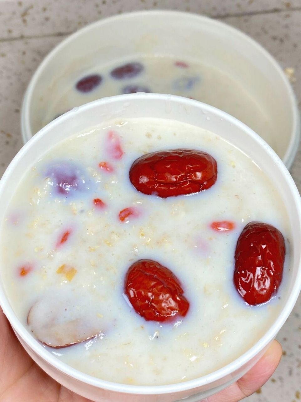 红枣燕麦牛奶这配方太太适合熬夜女孩了!