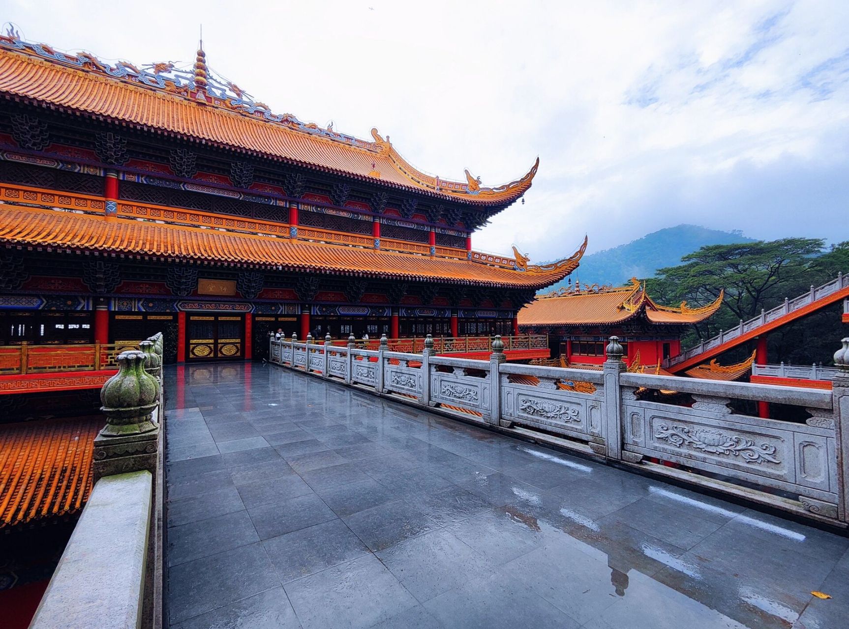 在东莞60156015森林里的小故宫98大岭山观音寺   隐藏在