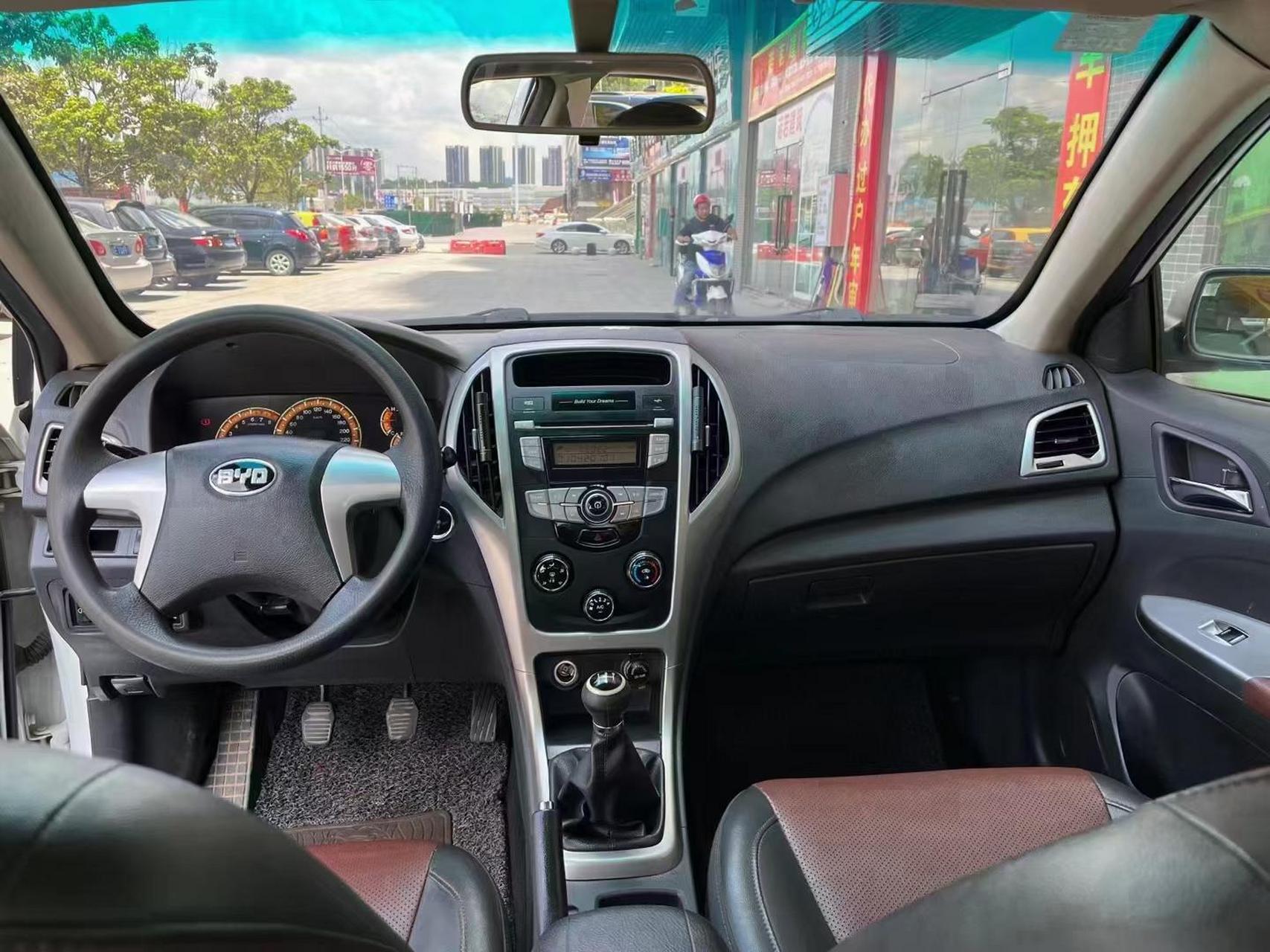 2016年改款比亚迪f3,1.5手动挡.