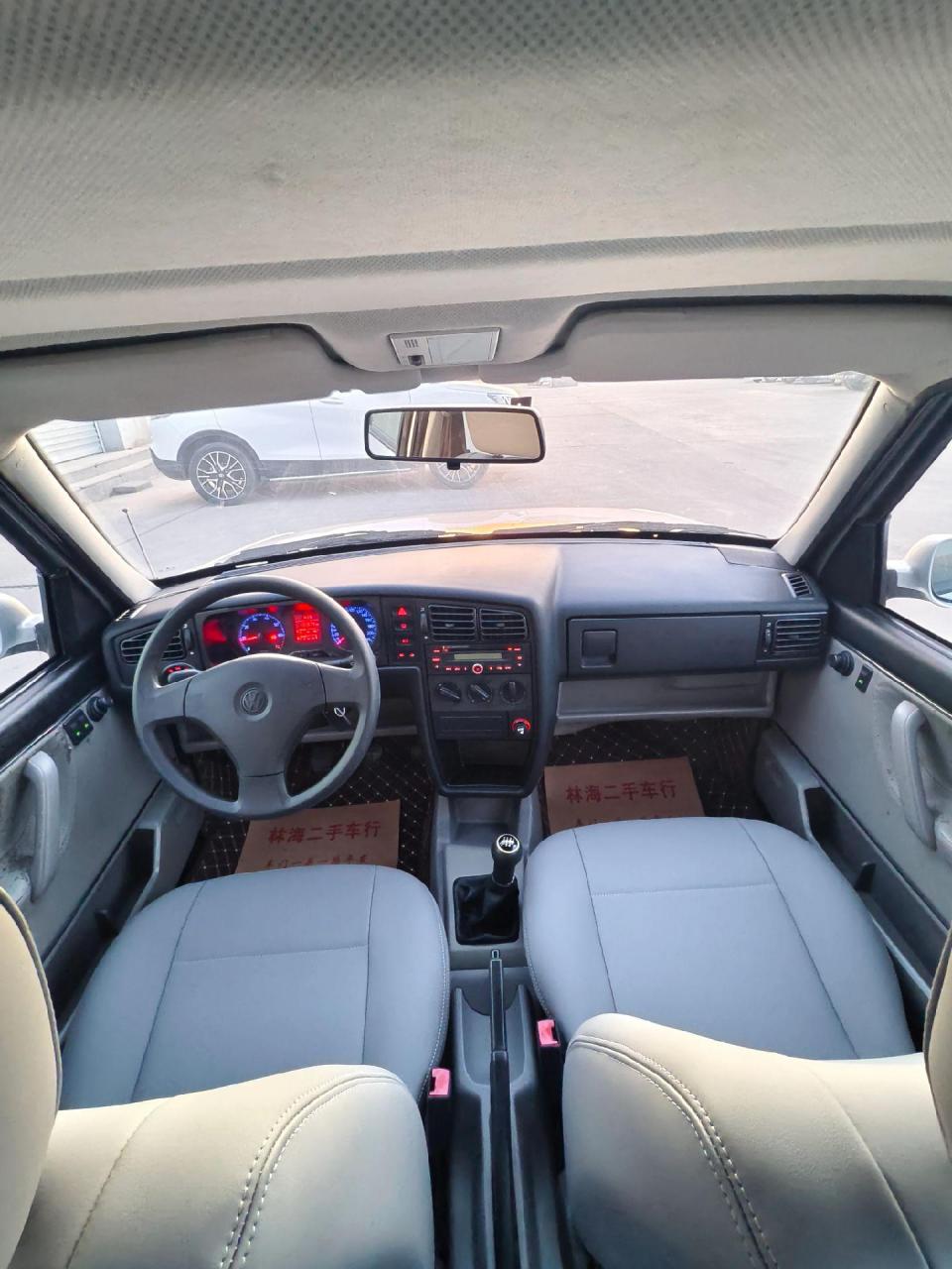 新到一辆,2013年上路使用的陆地小流氓,最后一批老捷达,真皮座椅,1.